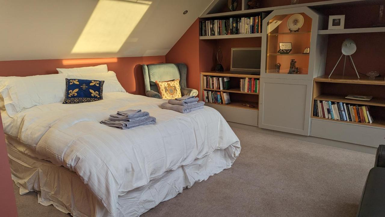 Bed and Breakfast Elegant Relaxed Studio Мэйнут Экстерьер фото